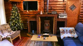Mozan Peak Log House, a vacation rental in Kirishima National Park, is a 15-minute drive to Takachiho Gawara and Ohanai. - Image 2