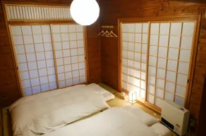 Mozan Peak Log House, a vacation rental in Kirishima National Park, is a 15-minute drive to Takachiho Gawara and Ohanai. - Image 4