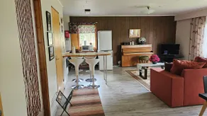 Atmospheric little house - Image 5