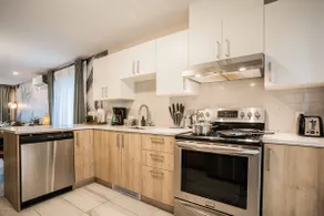 Tropical Rainforest Retreat:3BR Oasis&Free Parking - Image 3