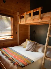 Camp Elsewhere Cabin Pet Friendly - Image 4