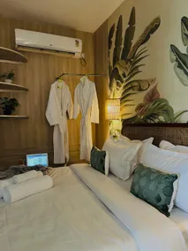 BluO Luxury Penthouse Staycation - Bathtub, Private Rooftop & Garden - Gurgaon - Image 2