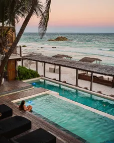 Beach Home / On grounds of great hotel - Image 2