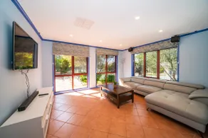 4BR Convenient House in Central Gungahlin - Image 3