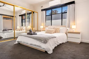 3 Bedrooms By The Lake, Top Location - Image 2