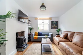 The Old Street Apartments - Image 2