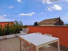 Iaia - Image 2