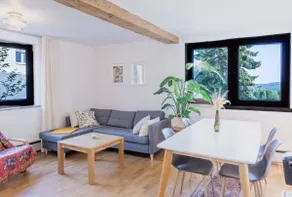 Apartment in an idyllic location with fantastic views - Image 4