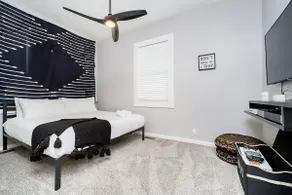 Modern 3BR 3BATH Home Near Shops & Dining Downtown - Image 3