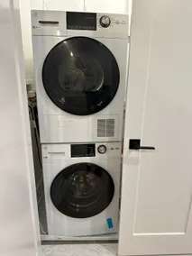 Stylish Studio Apartment - 7 Min Walk NYC Train - Image 3