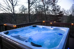 Mountain Retreat~ Hot Tub~ Fire Pit~EV Charger - Image 2