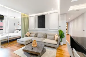 Modern Elegance in City Core - Image 4