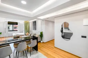 Modern Elegance in City Core - Image 3