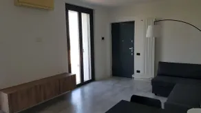 Apartment surrounded by greenery - Image 2