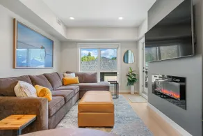 The Birchwood - 1 Bedroom Mountain View Suite - Image 2