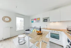 Bright 2-room: 4 people - 25 min drive to Paris - Image 4