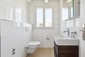 1BR Rooftop Terrace · Oerlikon Station · Fast WiFi - Image 5