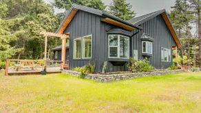 The Getaway Gem, SPA, sleeps 8 - Image 5