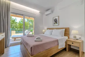 Kalliope Seaview Apt with Jacuzzi - Image 3