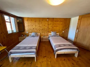 Mountain house, quiet place - Image 4
