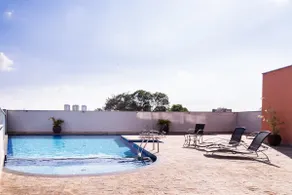 Building with 24-hour front desk and full leisure facilities - Image 3