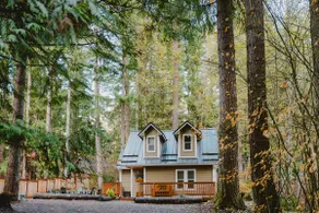 1 bdrm + loft, private hot tub, 5 miles from MRNP - Image 2