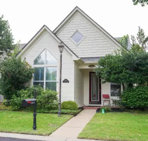 Elegant safe home 5 minutes to downtown - Image 2