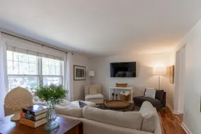 PSU Luxurious Relaxing Football Fun Getaway Home - Image 2