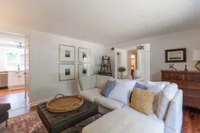 PSU Luxurious Relaxing Football Fun Getaway Home - Image 4