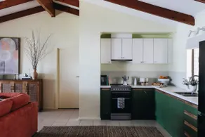Luxury Waterfront Design Stay With Private Jetty - Image 4