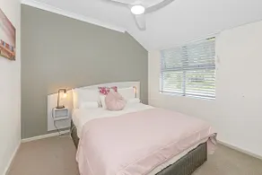 Lux 2-Bedroom Spa Apartment with Ocean Views - Image 5