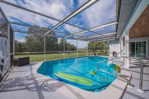 Weeki Wachee Pod - Image 3