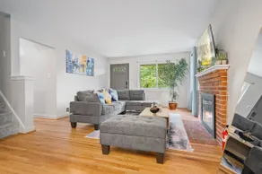 Stunning 5BR Retreat Minutes to DC w/Home Theatre - Image 4