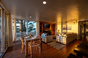 Stunning Bay View Condo | Top Floor with AC - Image 3