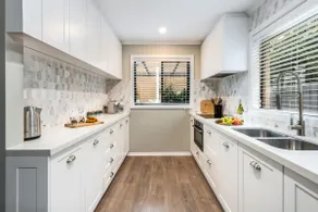 Beach House Retreat | Walk to the Beach | Spacious - Image 3