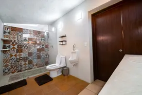 18 people, air conditioning, 4.5 bathrooms, 4 cars, pool, heater - Image 4