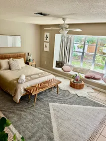 Sunny Boho Oasis – Moon House - Image 4
