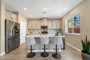 Executive New 4BR Retreat + Game Room Near Napa - Image 3
