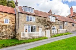Idyllic retreat with log burner near Danby Castle - Image 3