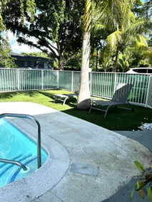 Tropical oasis 1 bed 1 bath - Image 3