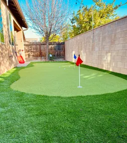 Cozy Getaway– King Suite, Mini Golf, Arcade, Quiet - Image 5