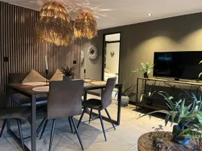 Wellness Jungle Oasis/Jacuzzi, Sauna & Charging Station - Image 3