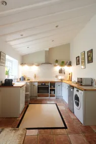 Cosy Cottage - Image 2