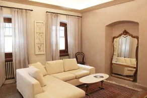 Historic lakeside villa w/ majestic Tre Cime views - Image 4