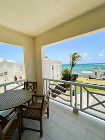 Relaxing 2 Bedrooms Apt with Ocean View - Image 2