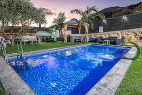 Between the Mountains – 3 Cabins with Private Pool - Image 2