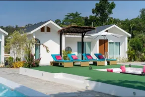 Comfortable Pool view two-bedroom A4 - Image 3