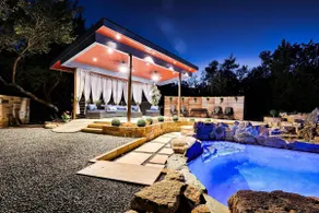 Austin Retreat 4 Bedroom, 4.5 Bath, Pool, & HotTub - Image 2