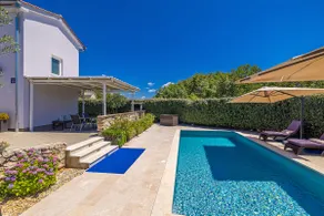 Holiday house CIRIK with heated swimming pool - Image 2
