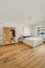 Top modern apartment very central to the fair - Image 4